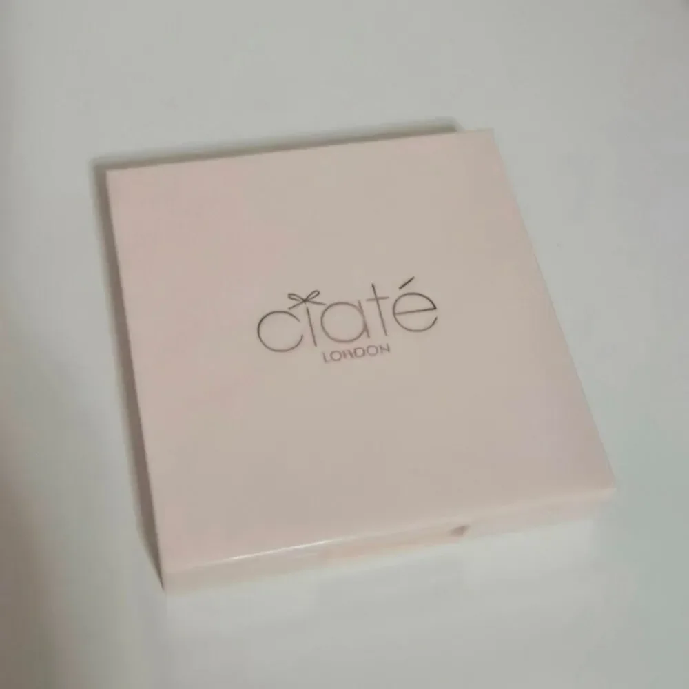 Ciaté London 9 shade eyeshadow palette